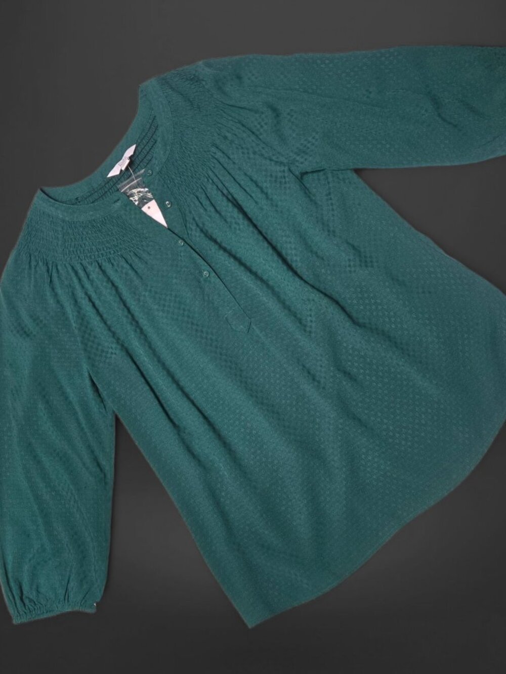 Croft & Barrow Staple Smocked Green Blouse (Medium)